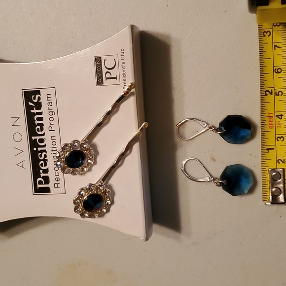 Avon Earrings and hairpins - Picture 1 of 5